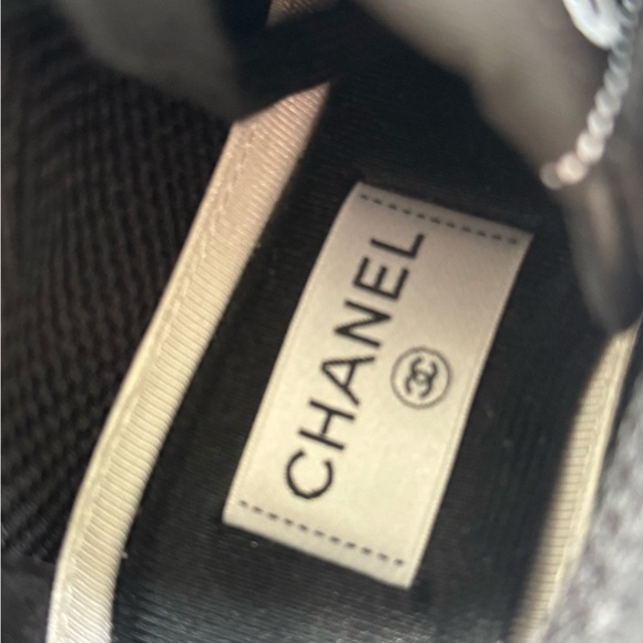 Chanel authentic sneakers in black size 38, used only once. perfect condition - Picture 7 of 12